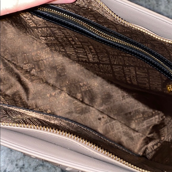 barely used Love Moschino purse - Picture 3 of 5